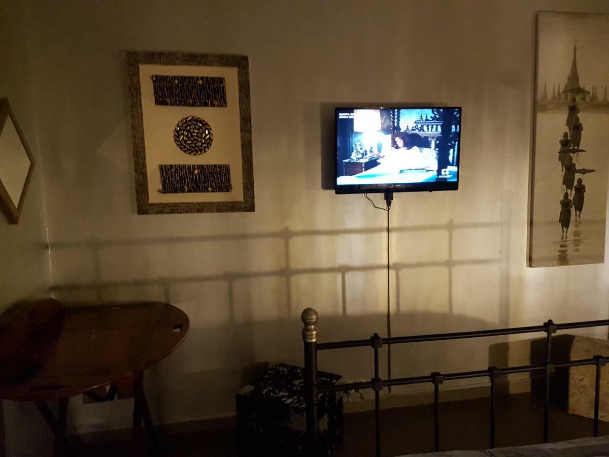 Saint George'S House Centro-Stazione-Ospedali Apartment Alessandria Bagian luar foto
