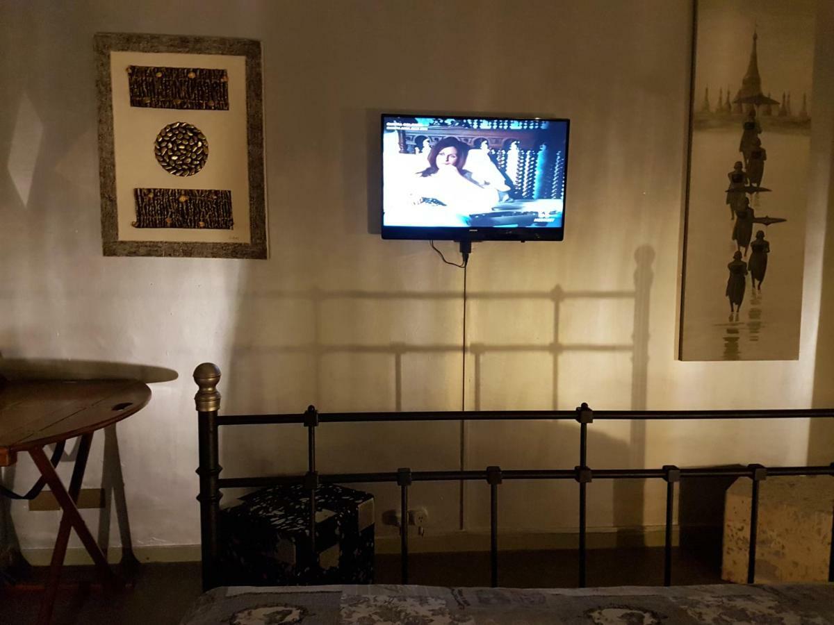 Saint George'S House Centro-Stazione-Ospedali Apartment Alessandria Bagian luar foto